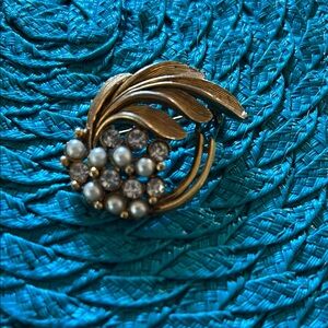 Vintage Stamped ANJ Gold Tone and Pearl and rhinestone leaf Brooch